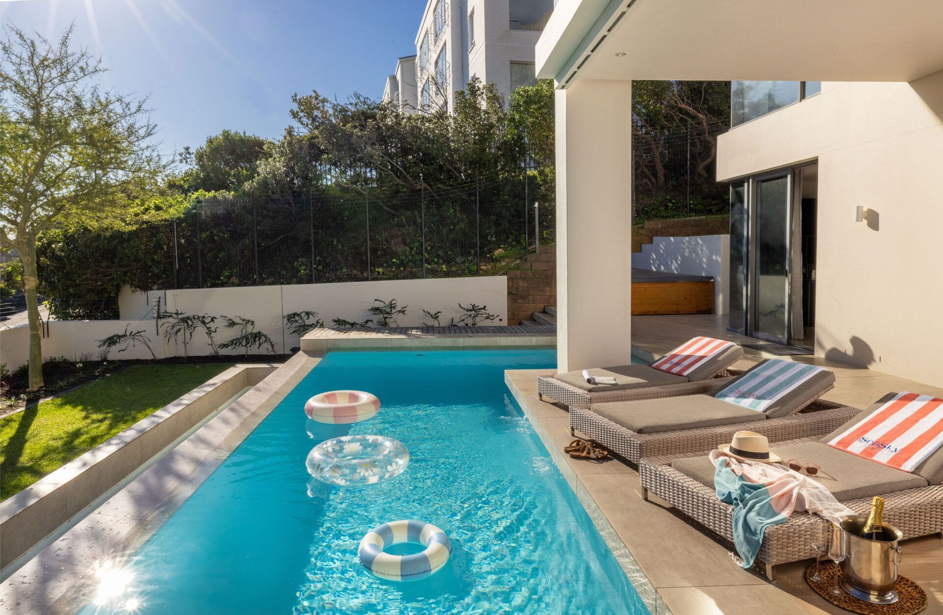 The Beta Beach House — photo 3